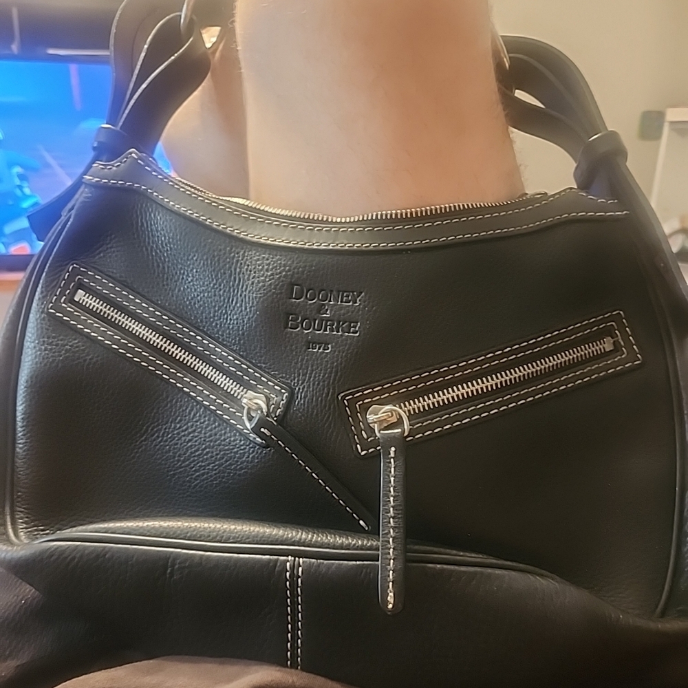 Dooney & Bourke Purse